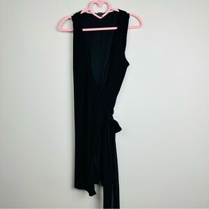 Forever 21 Black Sleeveless wrap Mini dress Size Medium